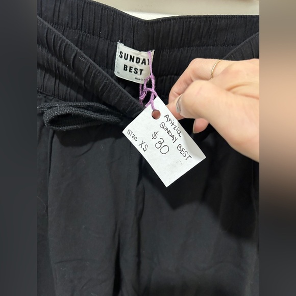 ARITZIA SUNDAY BEST ~ 100% Rayon Joggers ~ size XS - Picture 7 of 7